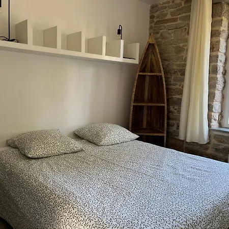 Holiday home Maison Bretonne Typique Des Oiseaux A Beg Meil Fouesnant